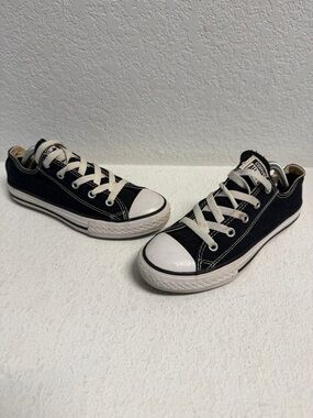 Converse Classic Black Low-Top Kids Canvas Sneakers youth 2.5